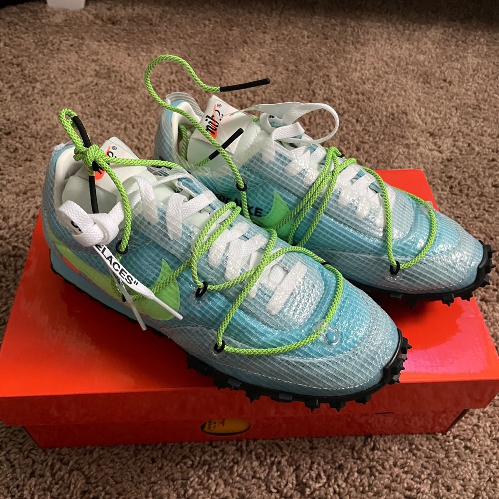 Brand New off white x nike sneakers.